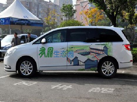 苍溪户外车贴喷绘如何保持效果?